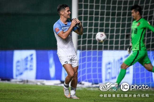 西甲-皇马1-0绝杀阿拉维斯纳乔染红巴斯克斯制胜西甲第18轮，皇马客场挑战阿拉维斯。